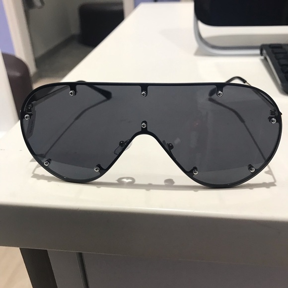 Rimless Gradient Sunglasses - Picture 11 of 13